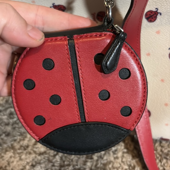 COACH GALLERY TOTE WITH LADYBUG PRINT and coin purse - Picture 11 of 13